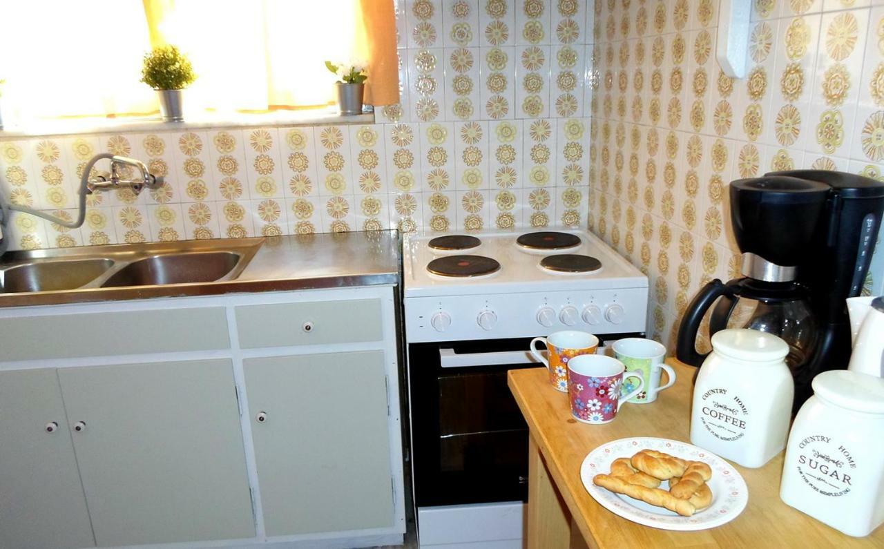 Elena'S Apartments 바트시 외부 사진